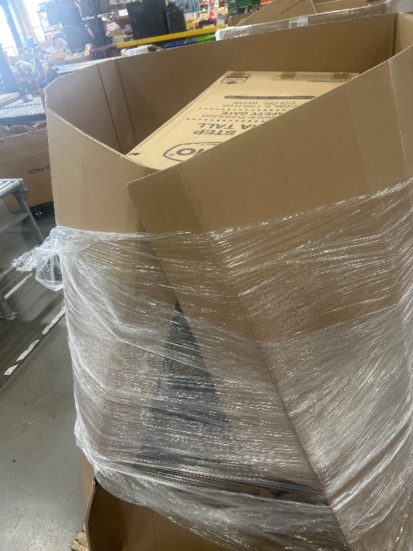 Photo 1 of ****NON REFUNDABLE *** NELLIS AUCTION BABY GATES PALLET 