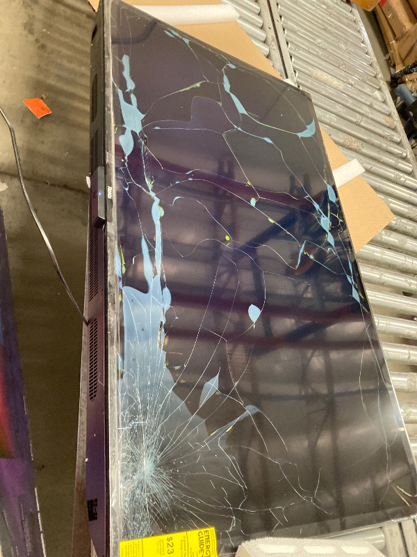 Photo 1 of **SMASHED SCREEN**Roku Smart TV – 50-Inch Select Series 4K HDR RokuTV with Roku Enhanced Voice Remote, Brilliant 4K Picture, Automatic Brightness, & Seamless Streaming – Live Local News, Sports, Family Entertainment