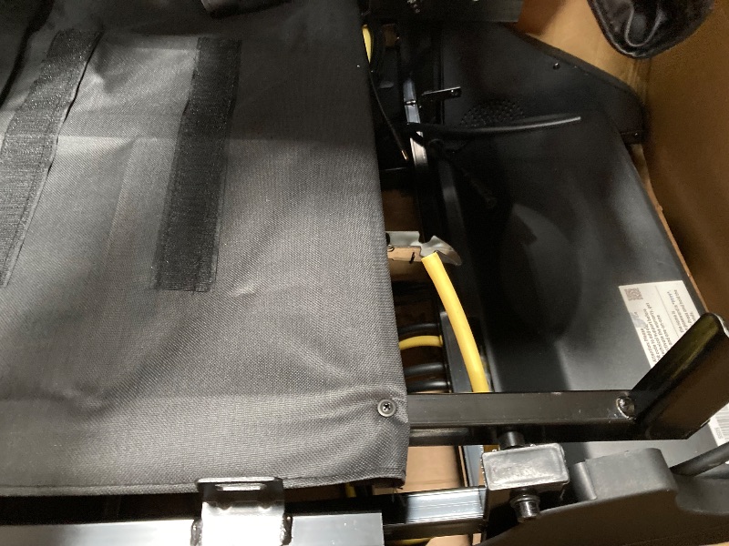 Photo 1 of 2024 Massage Chair, Full Body Zero Gravity Massage Chair with 8 Fixed Massage Rollers, 6 Auto Modes, Waist Heated, Bluetooth Speaker, Black

