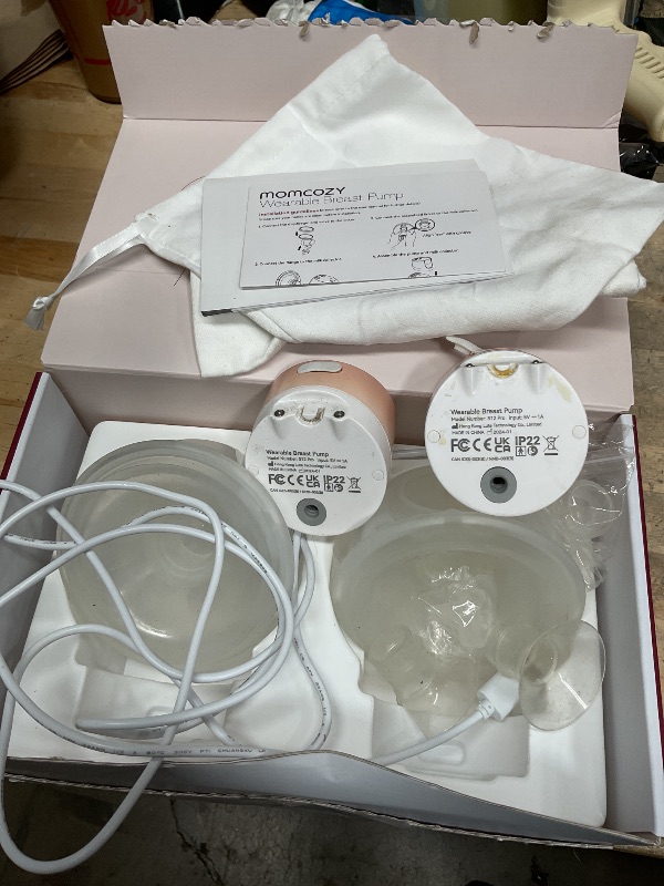Photo 1 of MOMCOZY WEARABLE BREAST PUMP S12PRO 