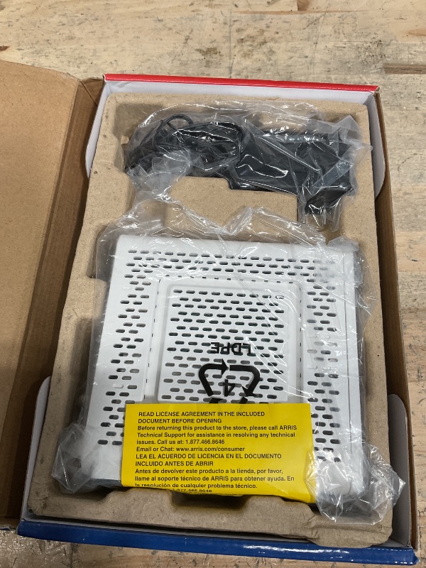 Photo 1 of ARRIS (SB8200) - Cable Modem - Fast DOCSIS 3.1 32x8 Gigabit Cable Modem , Approved for Comcast Xfinity, Cox, Charter Spectrum, & more | 1 Gbps Max Internet Speed, 4 OFDM Channels