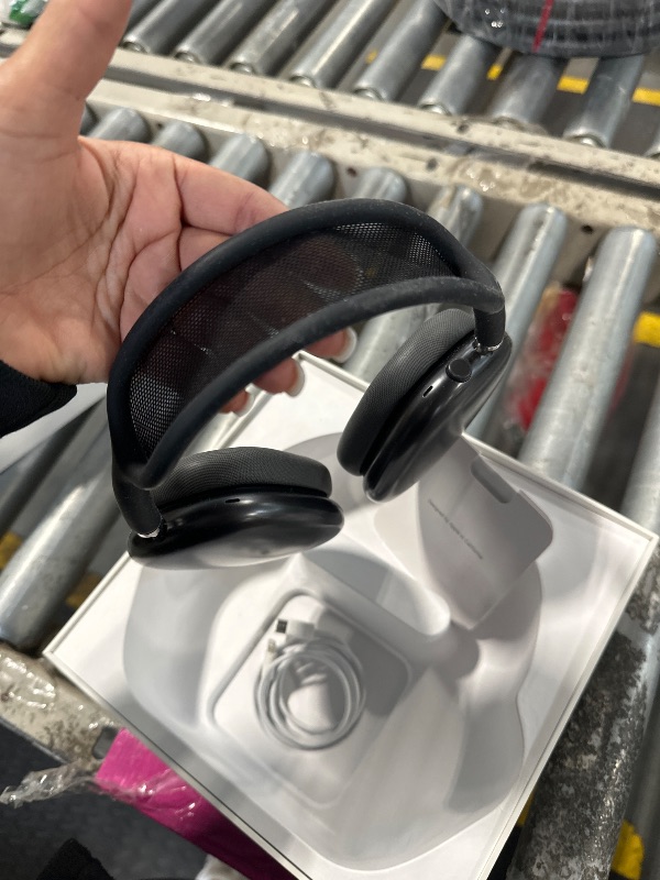 Photo 1 of Apple AirPods Max Wireless Over-Ear Headphones, Active Noise Cancelling, Transparency Mode, Personalized Spatial Audio, Dolby Atmos, Bluetooth Headphones for iPhone – Space Gray