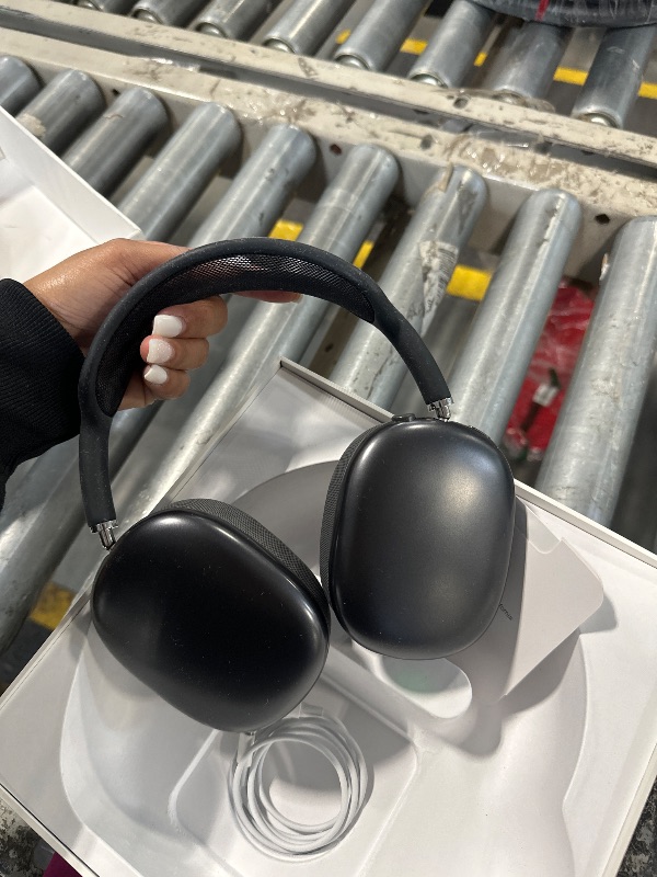 Photo 1 of Apple AirPods Max Wireless Over-Ear Headphones, Active Noise Cancelling, Transparency Mode, Personalized Spatial Audio, Dolby Atmos, Bluetooth Headphones for iPhone – Space Gray