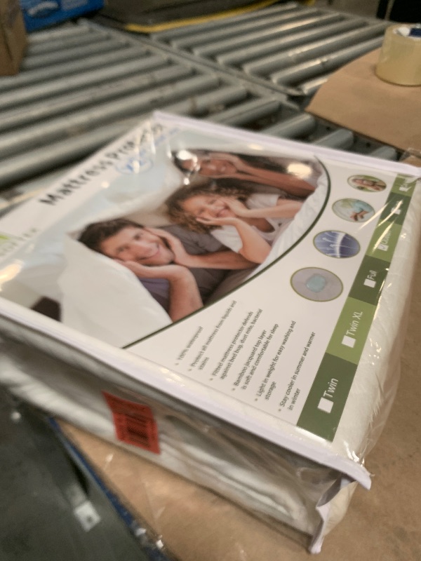 Photo 1 of 100% Waterproof Mattress Protector Queen Size | Voluminous and Very Soft Fabric | Dust-Proof Mattress Cover with Viscose Derived from Bamboo | Breathable, Deep Pocket Pad