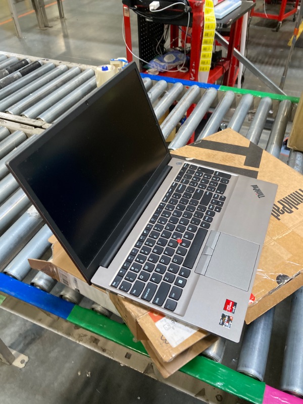 Photo 1 of ** SILVER, BLACK LIKE REFLECTION/*
Lenovo ThinkPad E15 G3 20YG003EUS 15.6" Rugged Notebook - Full HD - 1920 x 1080 - AMD Ryzen 5 5500U Hexa-core (6 Core) 2.10 GHz - 8 GB RAM - 256 GB SSD - silver- AMD Chip - Windows 10 Pro - AMD R