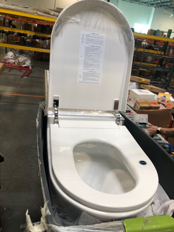 Photo 1 of ****SIMILAR*** VOVO STYLEMENT TCB-8100N Smart Bidet Toilet for bathrooms, Elongated One Piece Toilet with Soft Close Lid, Auto Dual Flush, Heated Seat, Made in Korea
