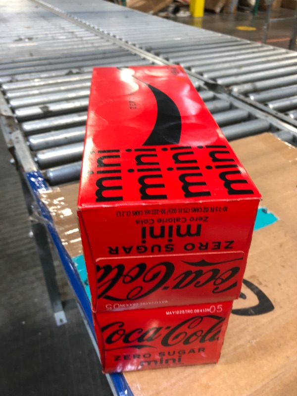 Photo 1 of ***BUNDLE OF TWO*** Coca-Cola Coke Zero Sugar Diet Soda Soft Drink, 7.5 fl oz, 10 Pack