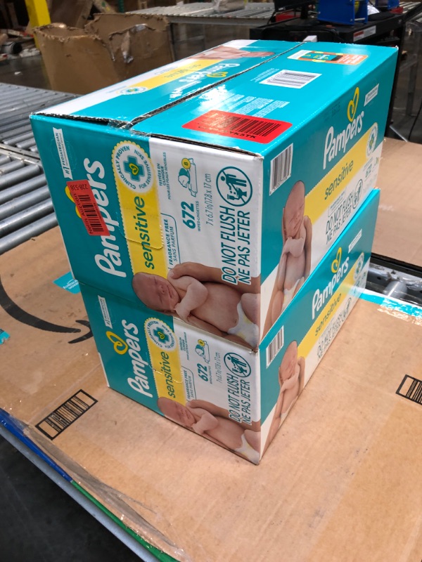 Photo 1 of **BUNDLE OF TWO** Pampers Baby Wipes, Sensitive, Water Based Wipe, Clinically Proven, Hypoallergenic, and Unscented for Babies, 672 Wipes Total (8 Flip-Top Packs)