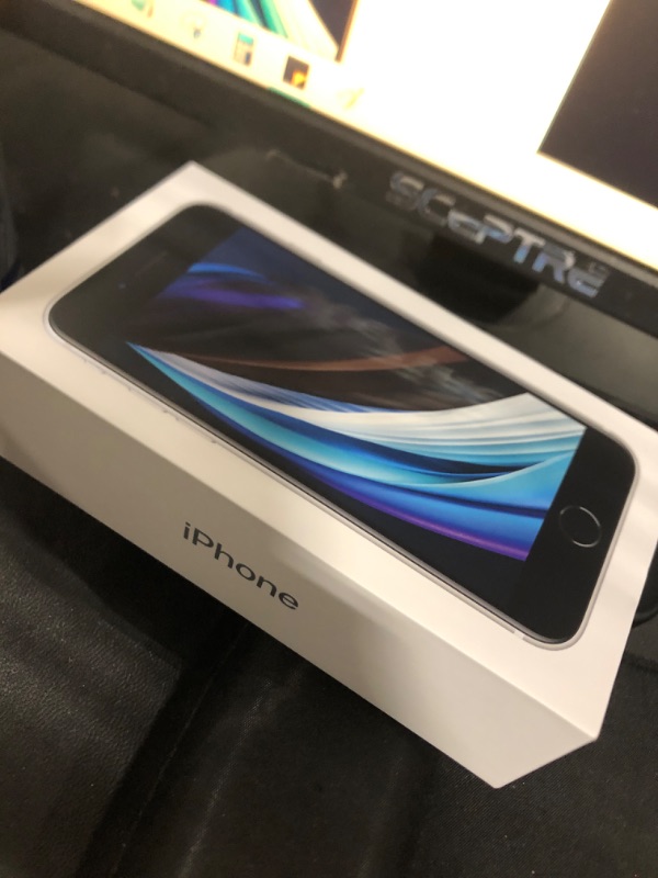 Photo 1 of **CARRIER LOCKED - CRICKET WIRELESS** Apple iPhone SE 64GB White - Total Wireless Prepaid
