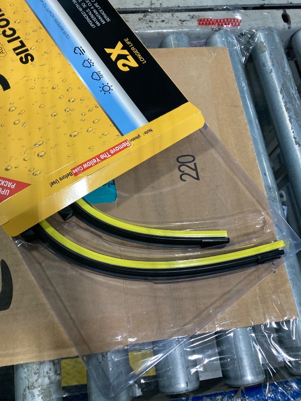 Photo 1 of 5 PLUS® Silicone Wiper Blades Replacement For 2022 2021 2020 2019 SUBARU Forester Windshield Wipers 26 and 17 Inch, Automotive Replacement Windshield Wipers With Water Repellent
