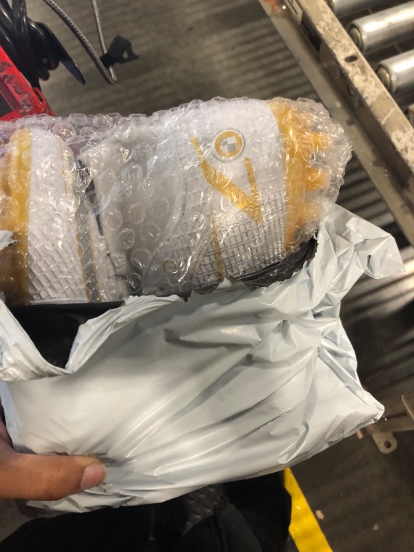 Photo 1 of Riyibcxr Kids Soccer Cleats,Unisex Football Shoes Indoor Outdoor,High-Top Boys Girls Athletic Soccer Trainers