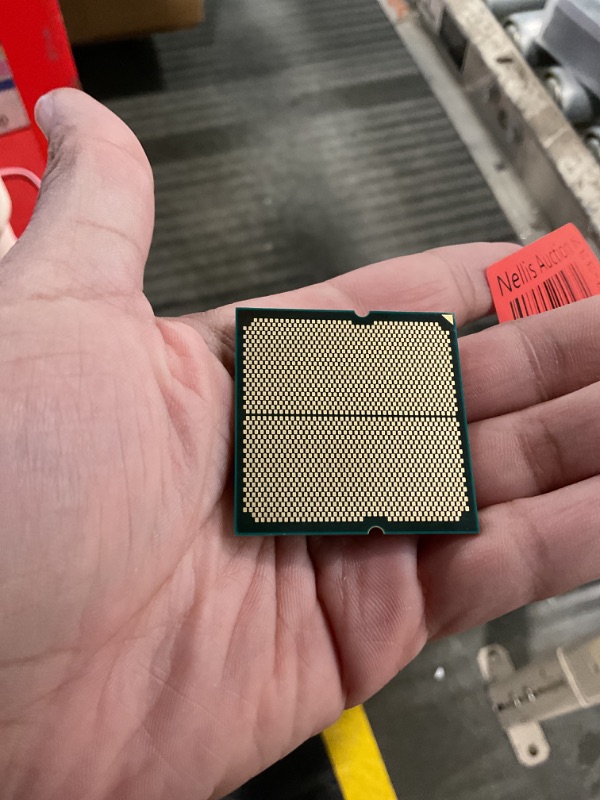Photo 1 of AMD Ryzen 7 7800X3D 8-Core, 16-Thread Desktop Processor