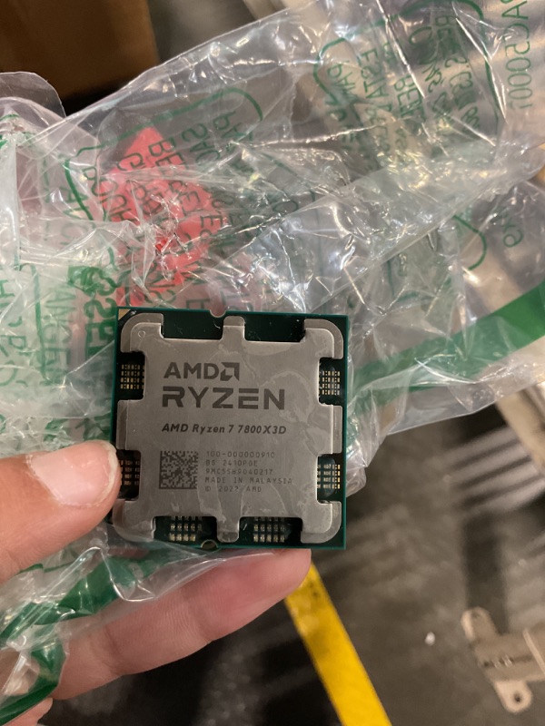 Photo 1 of AMD Ryzen 7 7800X3D 8-Core, 16-Thread Desktop Processor