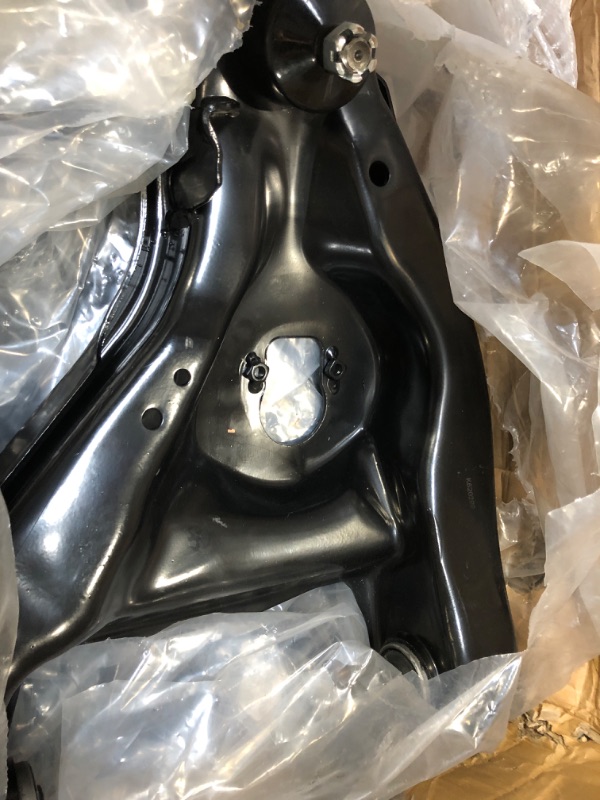 Photo 1 of SCITOO 8pcs Front Suspension Kit Upper Lower Control Arm w/Ball Joints Outer Inner Tie Rod End For Chevy C1500 C2500 Suburban Tahoe Express 1500 2500 For GMC C1500 C2500 Savana 1500 2500 Yukon 6-Lug