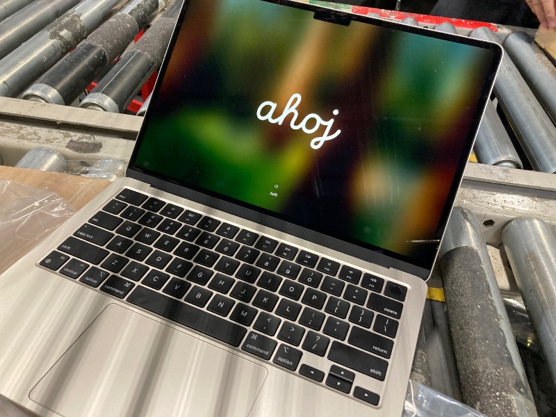 Photo 1 of ****LAPTOP ONLY***qpbEWPUlk761vyqb_LqgLC0t13DVQ06W9nln
qpbEWPUlk761vyqb_LqgLC0t13DVQ06W9nln
Apple 2024 MacBook Pro Laptop with M4 Max, 14?core CPU, 32?core GPU: Built for Apple Intelligence, 14.2-inch Liquid Retina XDR Display, 36GB Unified Memory, 1TB SS