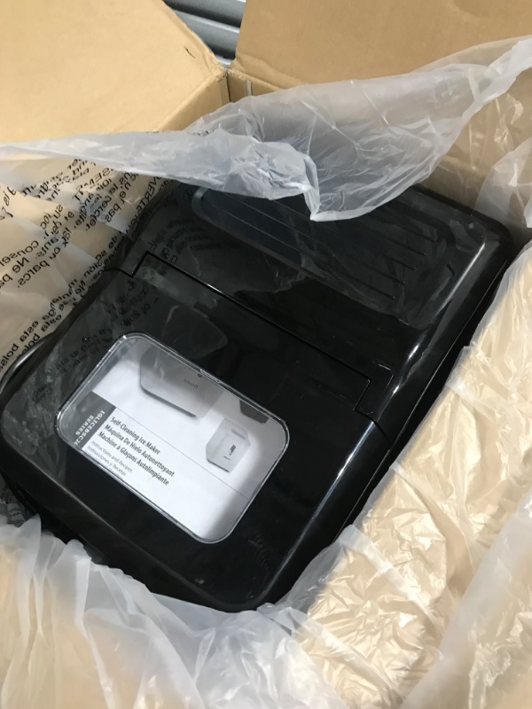 Photo 1 of Igloo Automatic Ice Maker