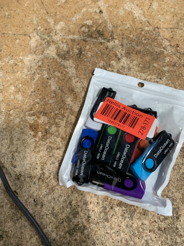 Photo 1 of 10 Pack DataOcean 16GB USB 2.0 Flash Drive Memory Stick Thumb Drives (10 Colors)