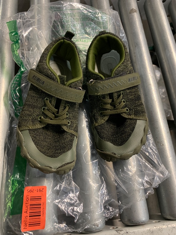Photo 1 of ***(HEAVILY USED/ MINOR DAMAGE)***KUBUA Kids Barefoot Shoes Boys Girls Sneakers for Sports Tennis Running Walking Minimalist Naturally Zero Drop Lightweight Splay Shoes A Green 3.5 Big Kid