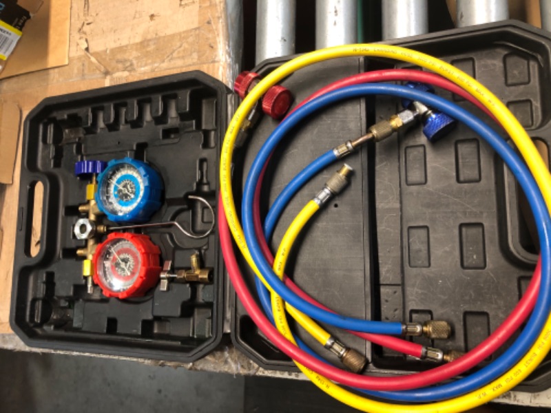 Photo 1 of (missing most accesories) BACOENG AC R1234YF Gauge Set, Automotive 4 Way R1234yf Refrigerant Recharge Kit, R134A AC Manifold Gauge Set with 5FT Hoses for Car Charging and Evacuation