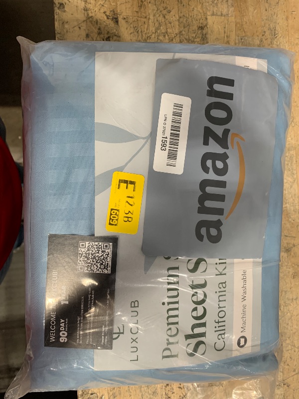 Photo 1 of (USED/FAIR) (BAGGED) LuxClub 4 PC Cal King Size Sheet Set, g (Striped Light Blue)