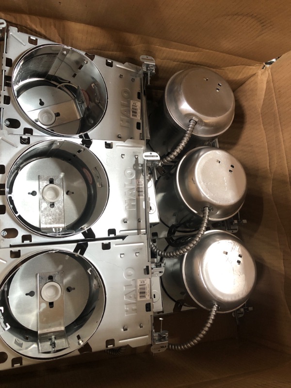 Photo 1 of 10-1/2\ Long X 7-1/2\ Wide X 7-1/2 High Incandescent Downlight MPN:H7ICT
