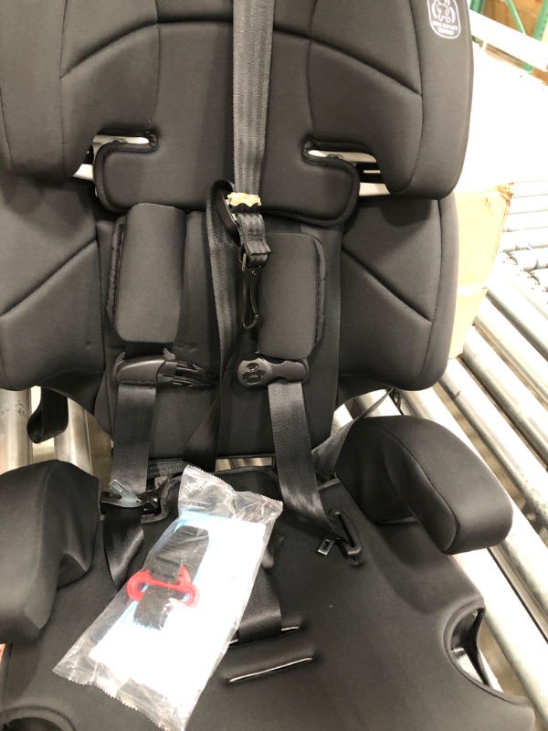 Photo 1 of Graco Tranzitions 3-in-1 Harness Booster Car Seat, Forward Facing Car Seat, Highback, to Backless Booster, Proof