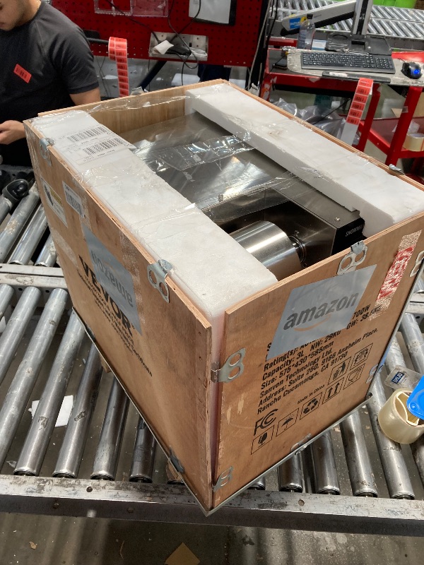 Photo 1 of VEVOR Commercial Snowflake Ice Machine, 375LBS/24H Snowflake Ice Maker, Stainless Steel Ice Shaver Machine, Electric Snow Cone Maker, Air Cooling System for Rapid Heat Dissipation, for Bakery, Cafe