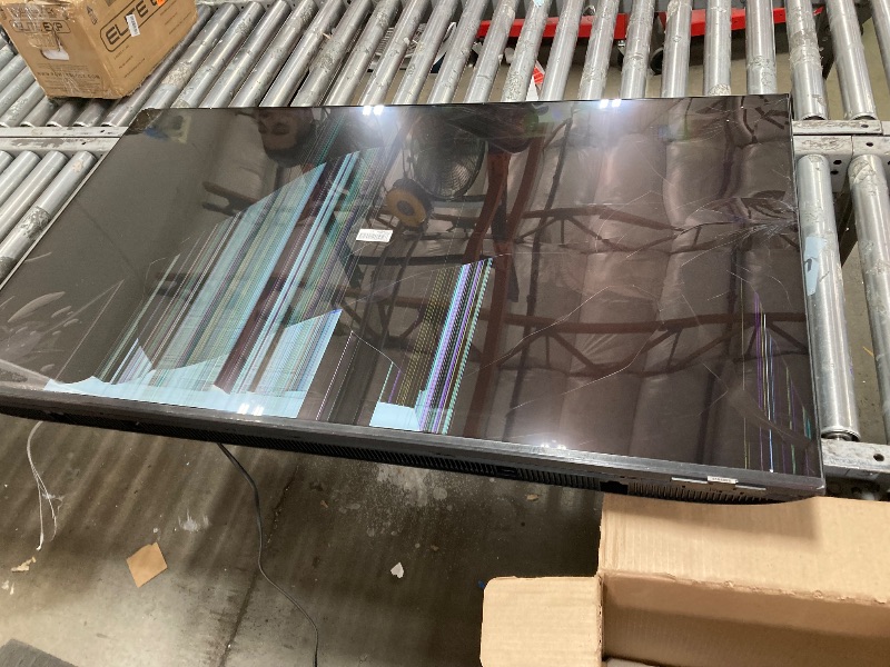 Photo 1 of **SMASHED SCREEN FINAL SALE**Samsung 55-Inch Class Crystal UHD U8000F 4K Smart TV (2025 Model) Endless Free Content, Crystal Processor 4K, MetalStream Design, Knox Security, Alexa Built-in