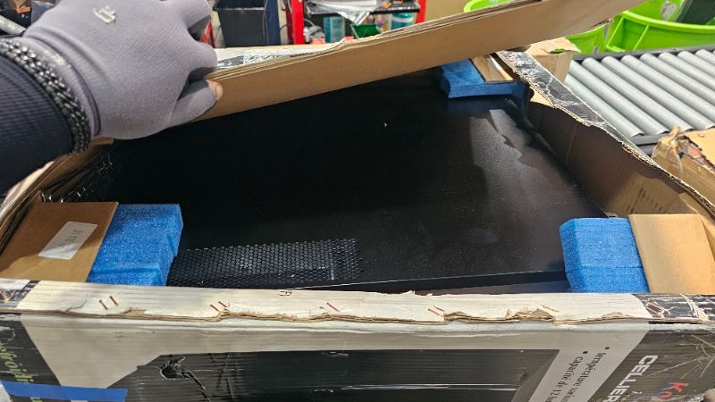 Photo 1 of **********Does not work, for parts only*************
Koolatron Wine Fridge - Wine Cooler, 12 Bottle Wine Cabinet for Champagne, Red & White Wine, Freestanding Cellar For Bar, Home, Small Kitchen, Double Paned Glass Door