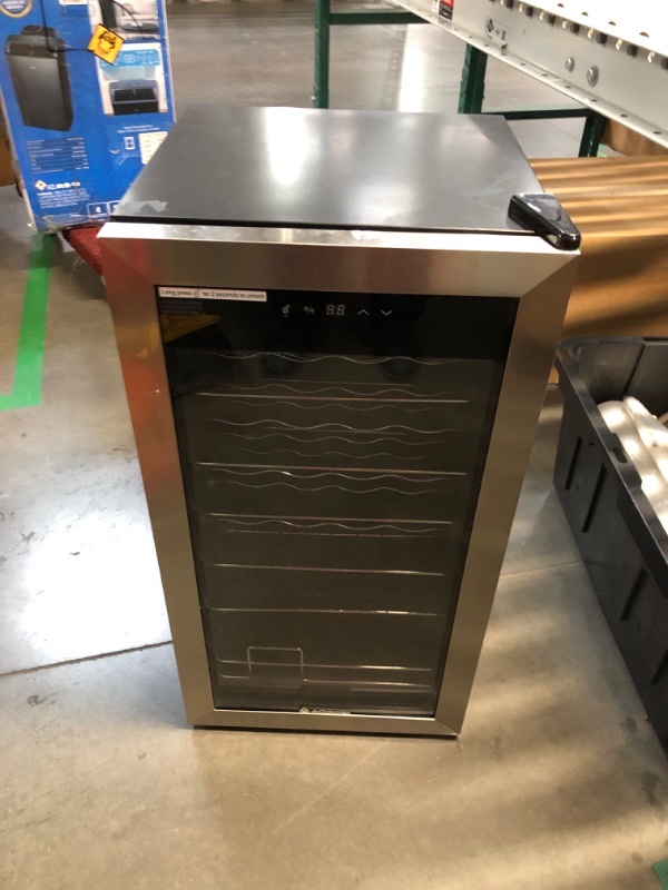 Photo 1 of ***USED - POWERS ON - UNABLE TO TEST FURTHER - SEE PICTURES***
AAOBOSI Wine Refrigerator, 43.2 cm Freestanding Wine Cooler, 28 Bottles Double Paned Tempered Glass Wine Fridge, Low Noise Compressor, Blue LED Display, Adjustable Shelves
