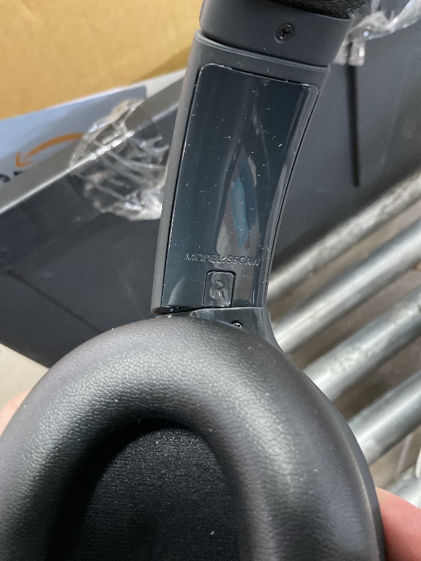 Photo 1 of (won't power on)(sold for parts)(repair) Skullcandy Crusher ANC 2 Over-Ear Noise Canceling Wireless Headphones with Sensory Bass and Extra Charging Cable