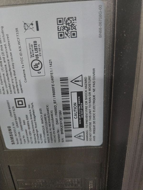 Photo 1 of ** Broken screen final sale **  SAMSUNG 40-Inch Class Full HD F6000 Smart TV (2025 Model) HDR, Object Tracking Sound Lite, Knox Security, One UI Tizen, Smart TV