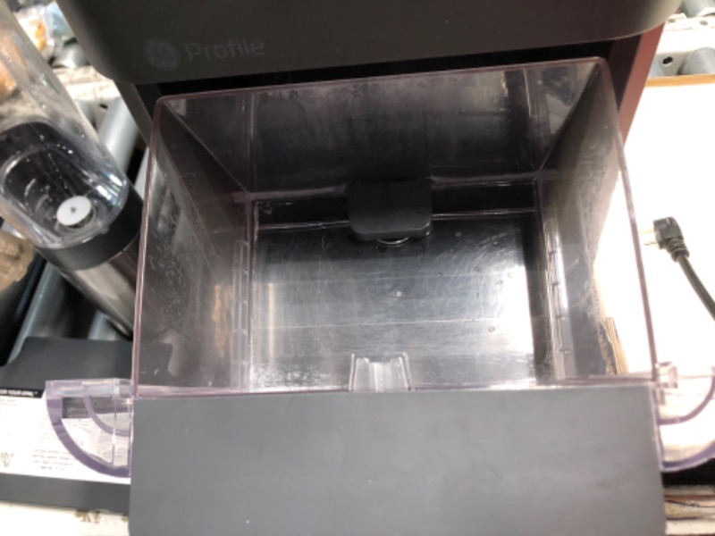 Photo 1 of ***NOT FUNCTIONAL - PARTS ONLY - SEE COMMENTS***
GE Profile Opal 2.0 XL with 1 Gallon Tank, Chewable Crunchable Countertop Nugget Ice Maker, Scoop included, 38 lbs in 24 hours, Pellet Ice Machine with WiFi & Smart Connected, Stainless Steel