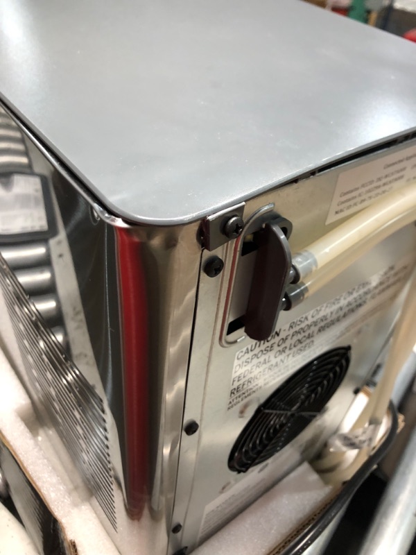 Photo 1 of ***NOT FUNCTIONAL - PARTS ONLY - SEE COMMENTS***
GE Profile Opal 2.0 XL with 1 Gallon Tank, Chewable Crunchable Countertop Nugget Ice Maker, Scoop included, 38 lbs in 24 hours, Pellet Ice Machine with WiFi & Smart Connected, Stainless Steel