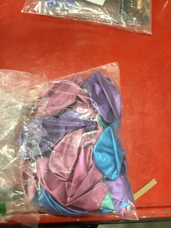 Photo 1 of 100Pcs 260 Balloons Metallic Long Balloons for balloon animals, Thickening Skinny Latex Twisting Balloon for Animals Modeling Christmas Birthday Wedding Party Decorations.(Multi)