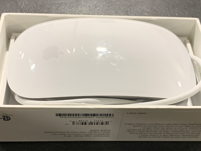 Photo 2 of Apple Magic Mouse - White Multi-Touch Surface ???????