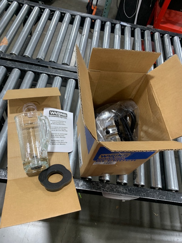 Photo 1 of Waring Commercial BB900G 1/2 HP Chrome Bar Blender with 40-Ounce Glass Container Silver