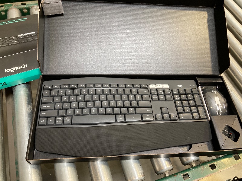 Photo 1 of  Logitech MK825 Performance Wireless Keyboard & Mouse Combo 