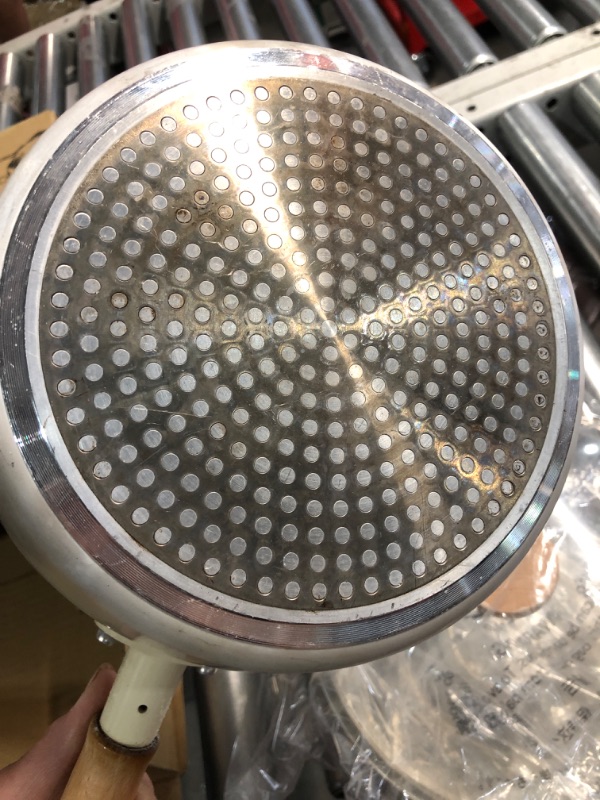Photo 1 of ***(HEAVILY USED)***
ROCKURWOK Ceramic Nonstick Sauce Pan, 3 QT Pot with Steamer, Non Toxic & PFAS-Free, Wooden Handle for Cool Touch, Universal Base(Gas, Electric & Induction), White