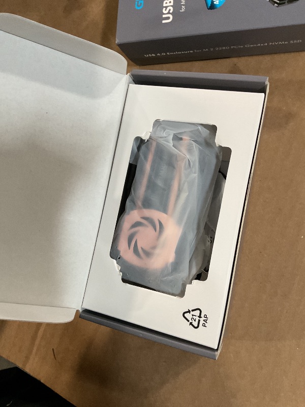 Photo 1 of GRAUGEAR 40Gbps M.2 NVMe SSD Enclosure, USB4 NVMe SSD Enclosure with Cooling Fan and Dual-Pipe Heatsink Aluminum, Thunderbolt 4/3, ASM2464PD Chip