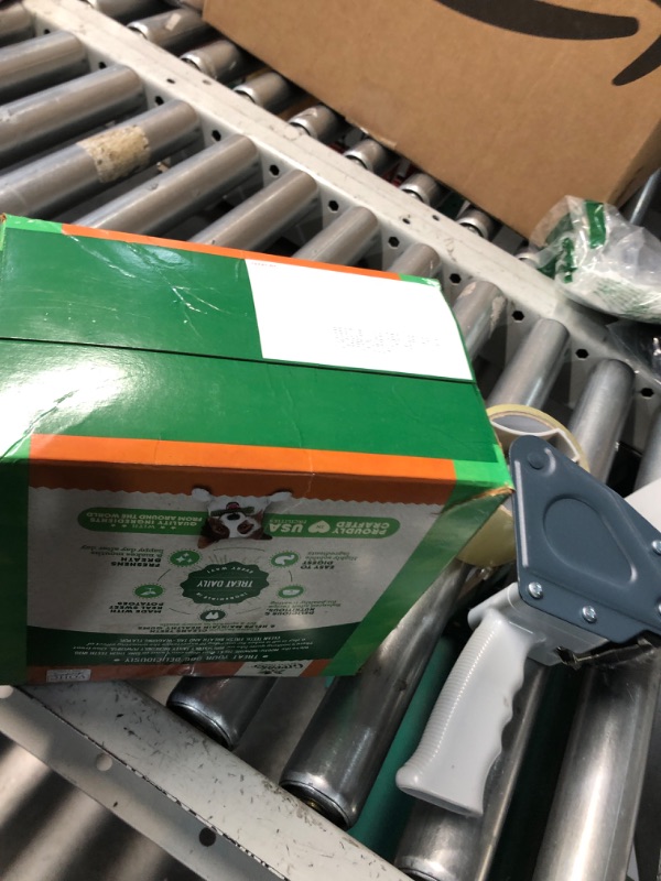 Photo 1 of (best by 14/12/29)
Greenies Regular Natural Dog Dental Treats, Sweet Potato Flavor, 36 oz. Pack (36 Treats)