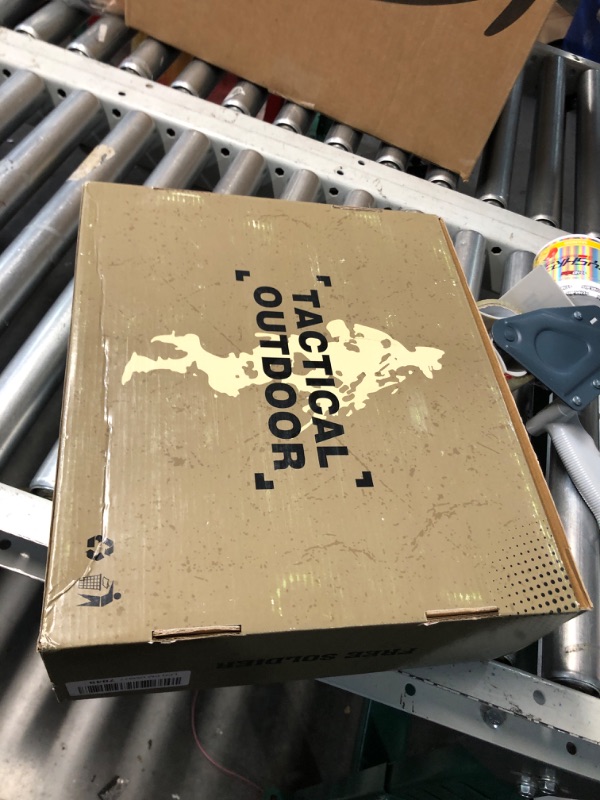 Photo 1 of FREE SOLDIER Mens Snow Boots Insulated Waterproof Hiking Winter Shoes Nonslip Outdoor Ankle Cold Weather Boots with Warm Inner(Thick Black,9)