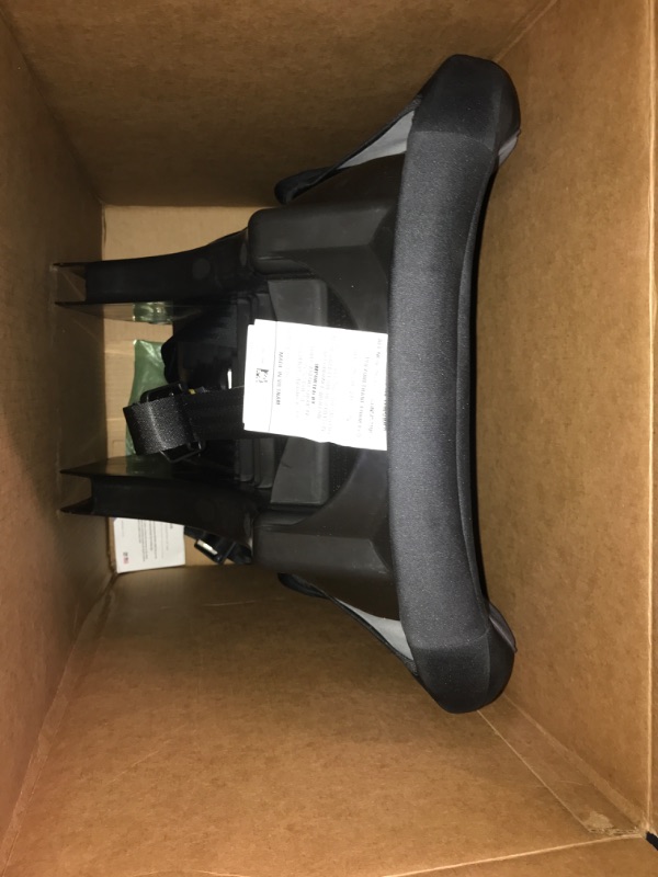 Photo 1 of (GOOD/FAIR) Cosco Onlook 2-in-1 Convertible Car Seat, Rear-Facing 5-40 pounds and Forward-Facing 22-40 pounds and up to 43 inches, Black Arrows