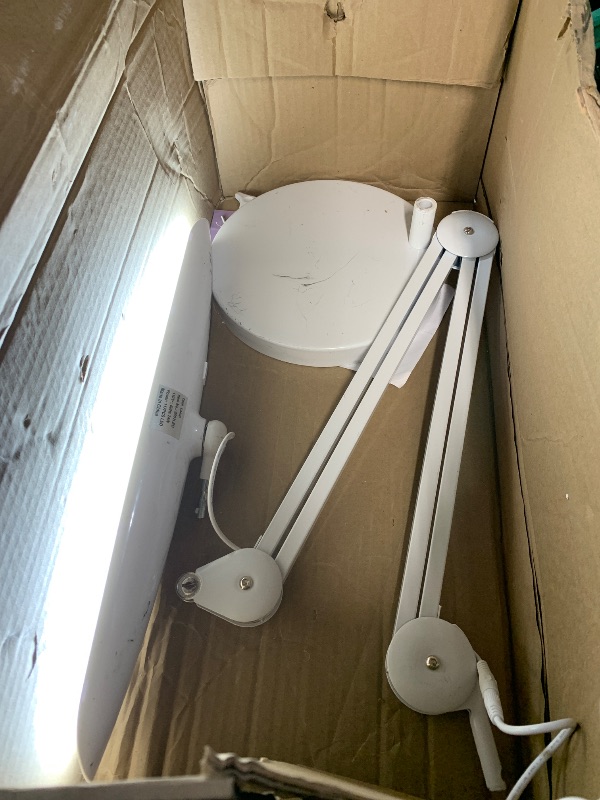 Photo 1 of ***(MISSING LIGHT MOUNT BRACKET)***DAMAGED**PARTS ONLY**
3000 Lumens Adjustable LED Desk Lamp & Task Lamp - Bright, Dimmable Lighting for Office, Crafts, Nails &Salon Hobbies with Clamp (CCT, White)