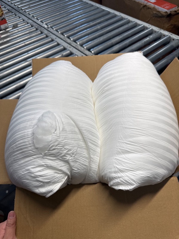 Photo 1 of ***Minor damage ** One pillow has a minor tear on it needs stiches**
Beckham Hotel Collection Bed Pillows Standard/Queen Size Set of 2 - Original Down Alternative Pillow for Sleeping - Bedding for Back, Stomach or Side Sleepers