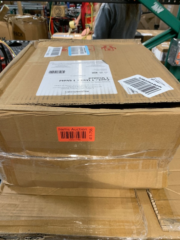 Photo 1 of (used)Amazon Basics 6 Sheet Cross Cut Paper and Credit Card Home Office Shredder with 3.8 Gallon Bin, Black