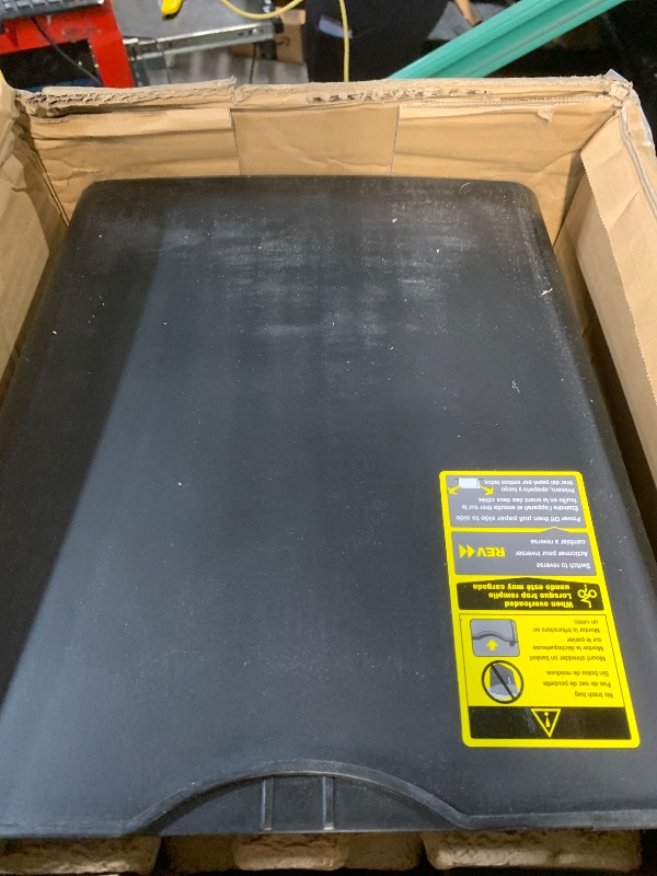 Photo 1 of (used)Amazon Basics 6 Sheet Cross Cut Paper and Credit Card Home Office Shredder with 3.8 Gallon Bin, Black