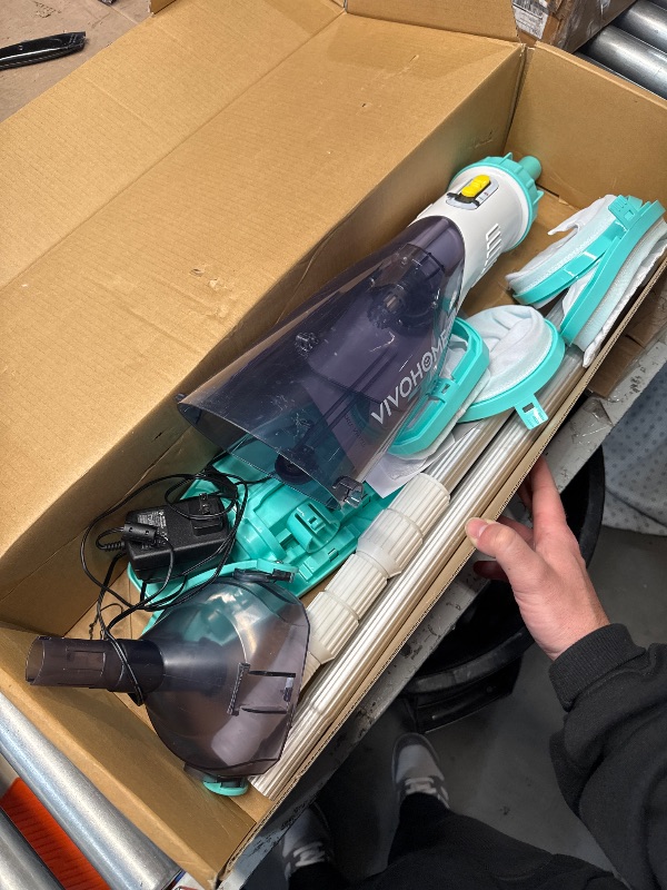 Photo 1 of (POWER TESTED) (POSSIBLE MISSING PARTS) (USED/FAIR) VIVOHOME Cordless Pool Vacuum with Telescopic & Extension Poles 9.12ft, 18.5 GPM Suction, 60-Min Run Time, Handheld Cleaner Rechargeable with Battery Indicator for Pools/Spas/Hot Tubs - Green
