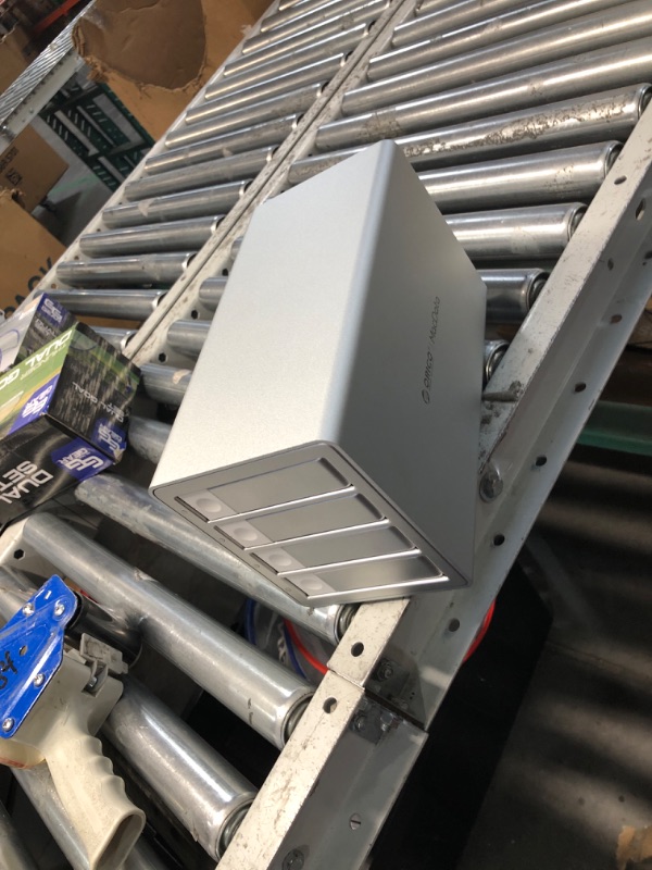 Photo 1 of ORICO Daisy Chain 4 Bay Hard Drive Enclosure USB 3.2 Gen 2 Aluminum Das Enclosure Support 22TB and Expansion Max Up to 264TB for 3.5-inchs HDD -9948C3