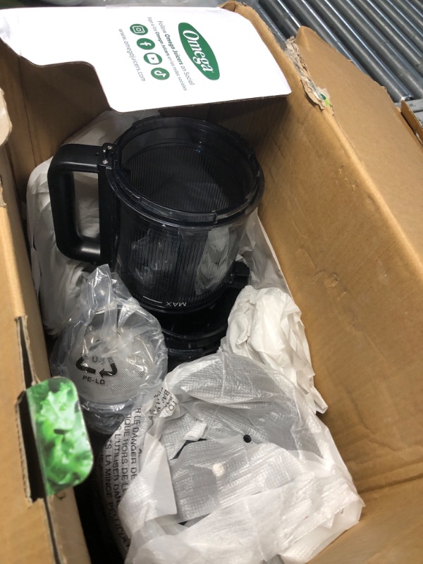 Photo 1 of ***(NO RETURNS OR REFUNDS/ FOR PARTS ONLY/ NON FUNCTIONAL)***

Omega Cold Press Juicer Machine with Time Saving Batch Hopper, Large Capacity for High Nutrient Extraction with Countertop Design for Whole Fruits & Vegetables, 150W, Black